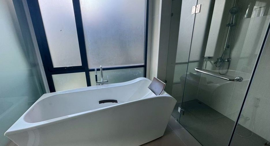 For rent 2 bedrooms condo in Mueang Chiang Mai, Chiang Mai