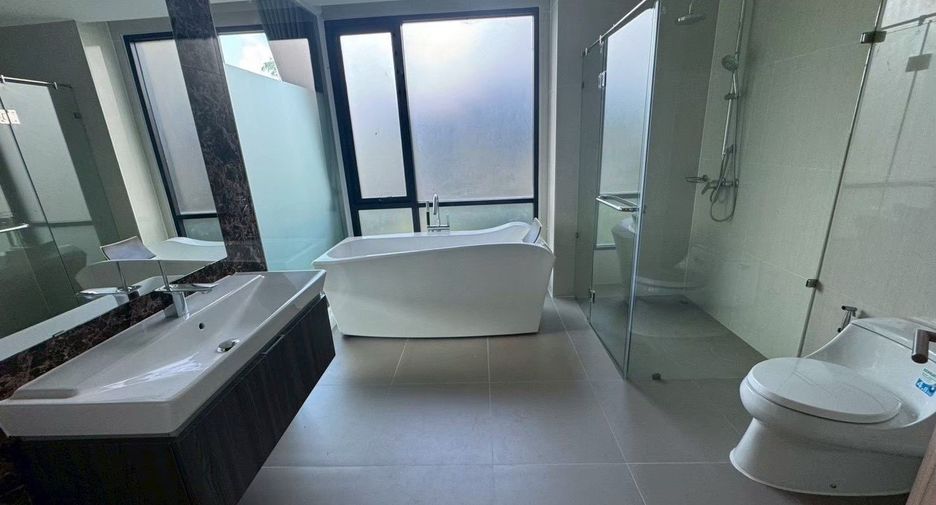 For rent 2 bedrooms condo in Mueang Chiang Mai, Chiang Mai