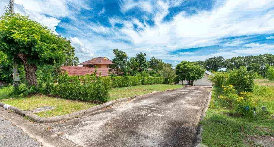 For sale 3 bedrooms house in Cha Am, Phetchaburi