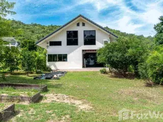 For sale 3 bedrooms house in Cha Am, Phetchaburi