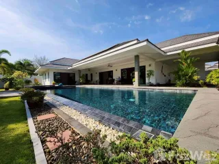 À vendre 3 chambres villa à Cha Am, Phetchaburi