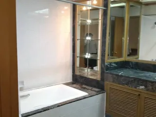 For rent 1 bed condo in Khlong San, Bangkok