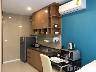 For rent 2 bedrooms condo in Wang Thonglang, Bangkok