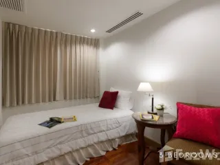 For rent 3 bedrooms apartment in Sathon, Bangkok