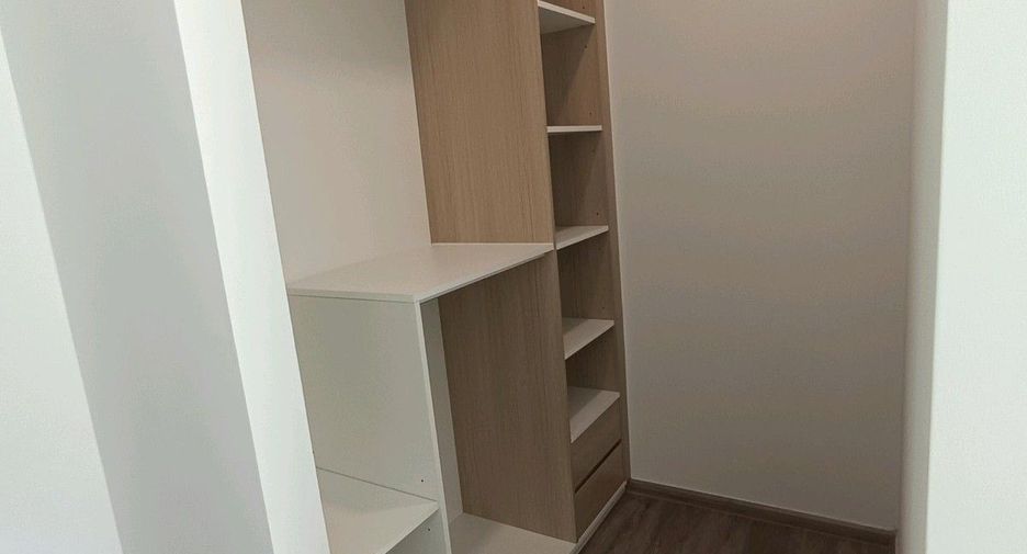 For rent 2 bedrooms condo in Mueang Samut Prakan, Samut Prakan