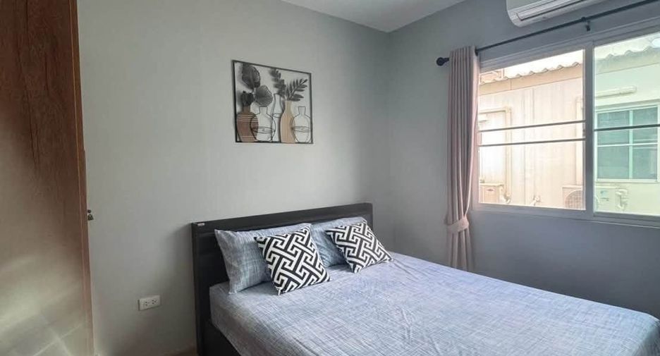 For rent 3 bedrooms townhouse in Bang Phli, Samut Prakan