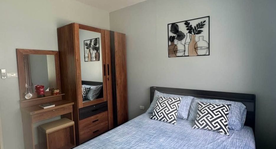 For rent 3 bedrooms townhouse in Bang Phli, Samut Prakan