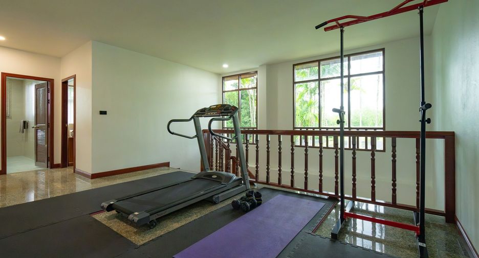 For rent 4 bedrooms villa in Thalang, Phuket