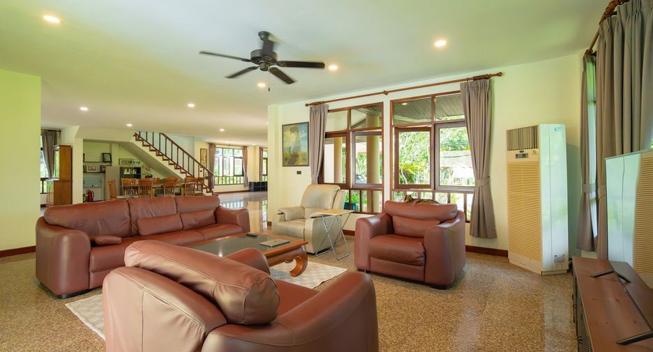 For rent 4 bedrooms villa in Thalang, Phuket