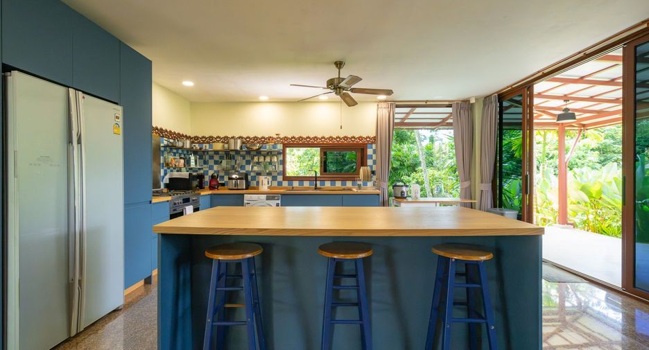For rent 4 bedrooms villa in Thalang, Phuket
