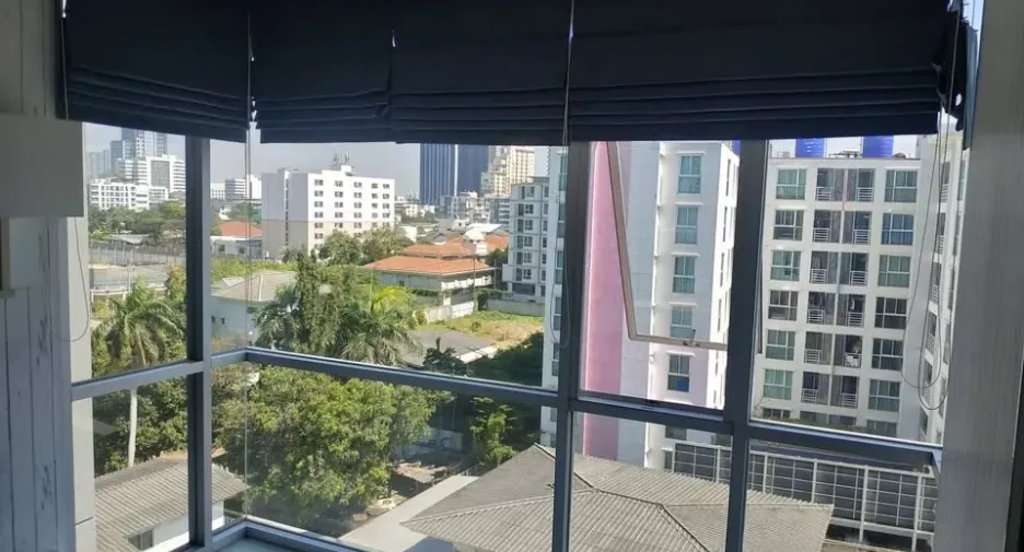 For rent 1 bed condo in Phra Khanong, Bangkok
