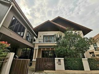 À louer 3 chambres maison à San Kamphaeng, Chiang Mai