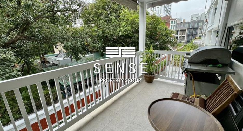 Casa adosada en venta de 4 habitaciones en Sathon, Bangkok