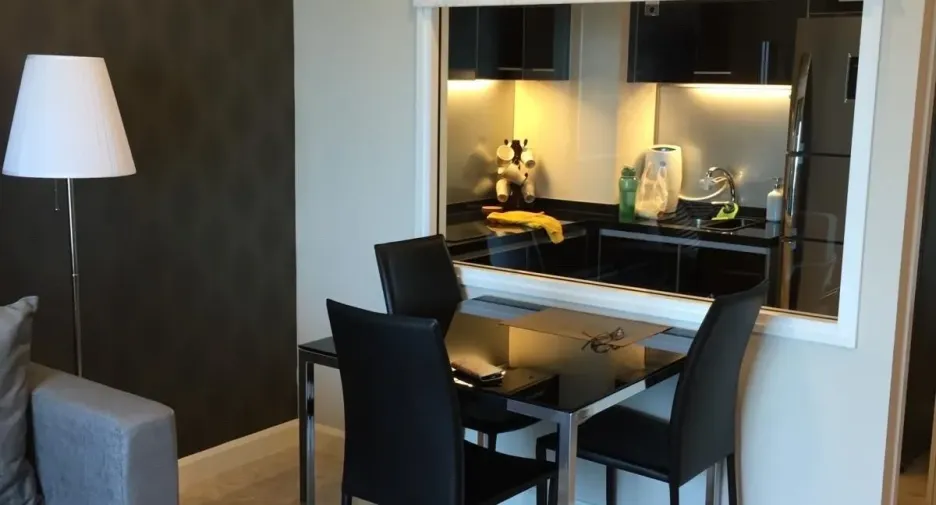 For rent 1 bed condo in Khlong Toei, Bangkok