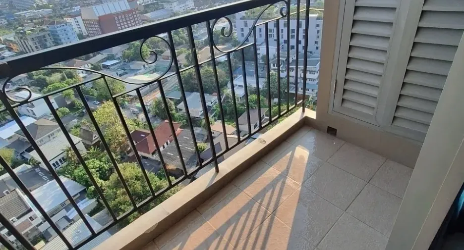 For rent 1 bed condo in Khlong Toei, Bangkok