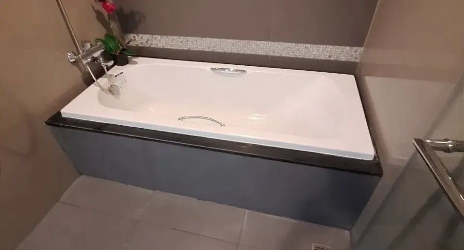 For rent 1 bed condo in Khlong Toei, Bangkok