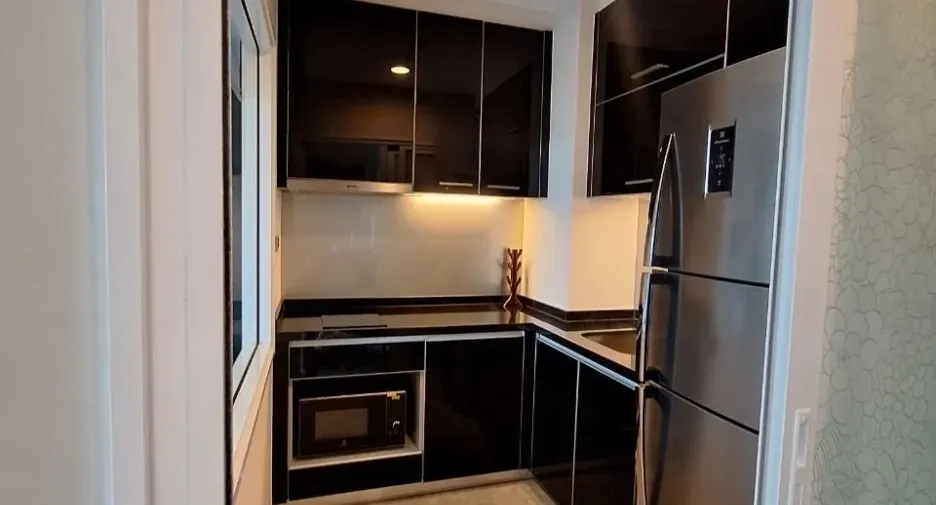 For rent 1 bed condo in Khlong Toei, Bangkok