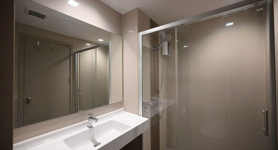 For rent 1 bed condo in Phra Khanong, Bangkok