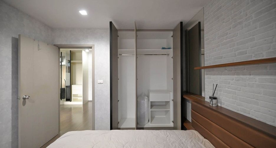 For rent 1 bed condo in Phra Khanong, Bangkok