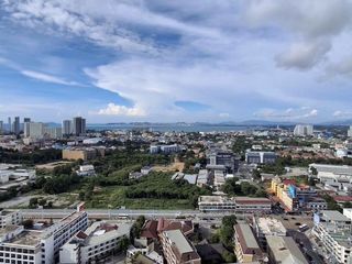For rent 3 bedrooms condo in Bang Lamung, Chonburi