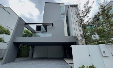 For rent 4 bedrooms house in Saphan Sung, Bangkok