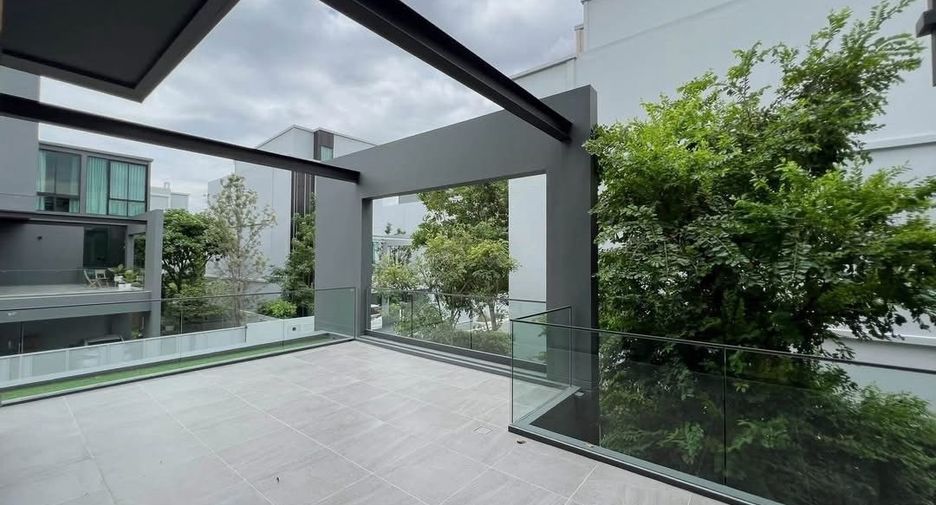For rent 4 bedrooms house in Saphan Sung, Bangkok