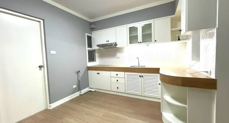 For sale 2 bedrooms condo in Bang Phli, Samut Prakan