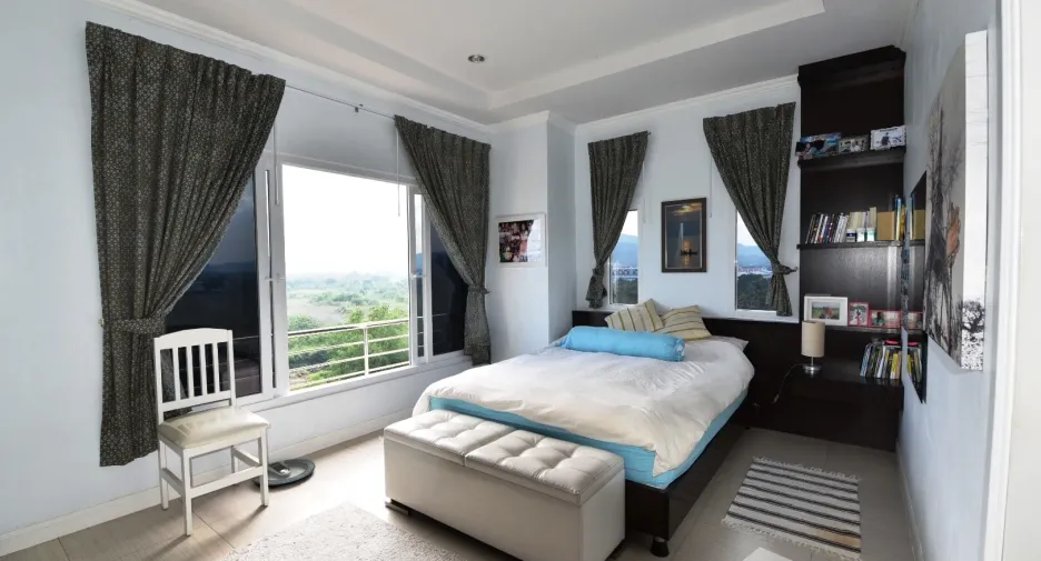 For sale 3 bedrooms condo in Cha Am, Phetchaburi