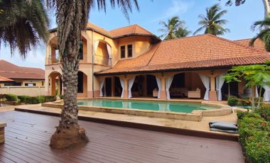 Villa zum Kauf mit 5 Zimmer in Bang Lamung, Chonburi