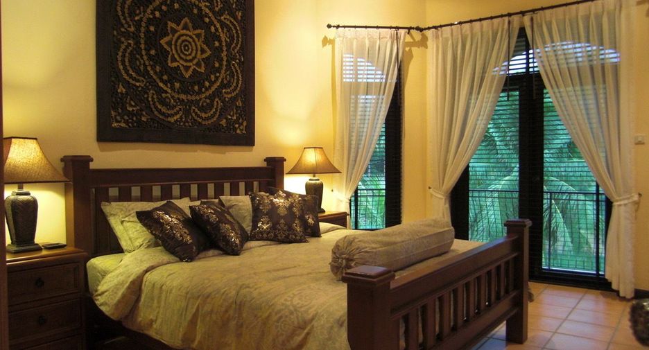 Villa zum Kauf mit 5 Zimmer in Bang Lamung, Chonburi
