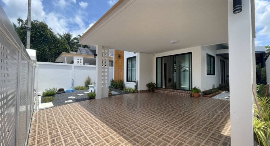 For rent 3 bedrooms house in Mueang Krabi, Krabi