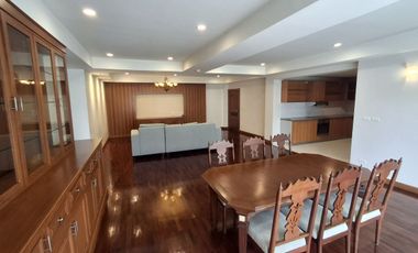 For rent 3 bedrooms apartment in Pathum Wan, Bangkok