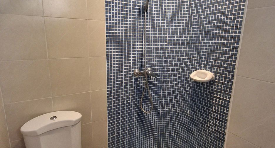 For rent 3 bedrooms apartment in Pathum Wan, Bangkok