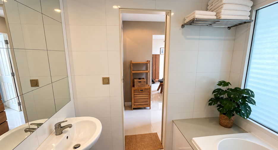 For sale 1 bed condo in Bang Na, Bangkok