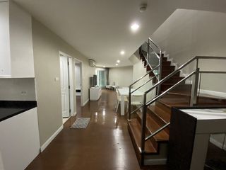 For sale and for rent 3 bedrooms condo in Huai Khwang, Bangkok