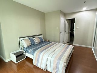 For sale and for rent 5 bedrooms condo in Huai Khwang, Bangkok