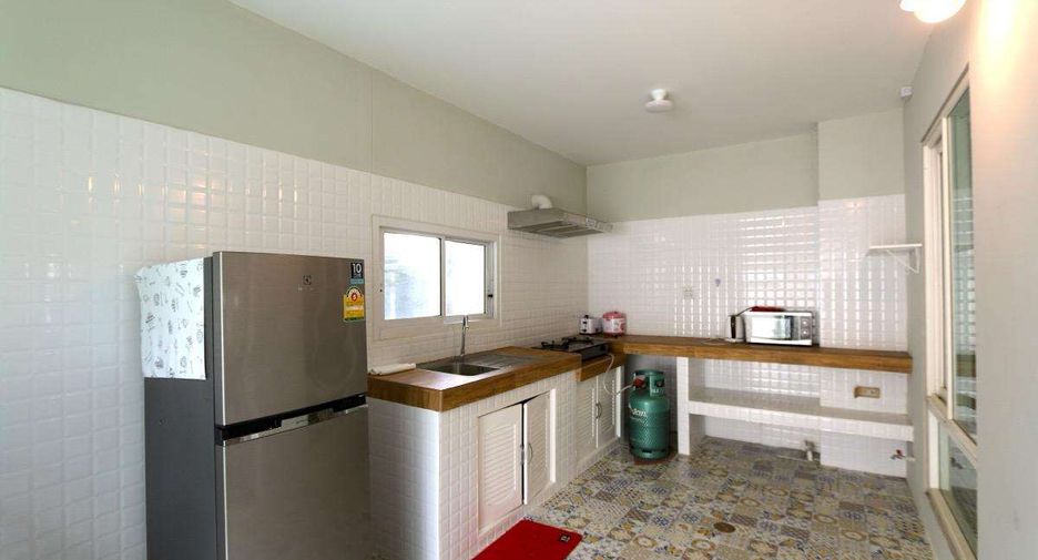 For rent 3 bedrooms house in Mueang Chiang Mai, Chiang Mai