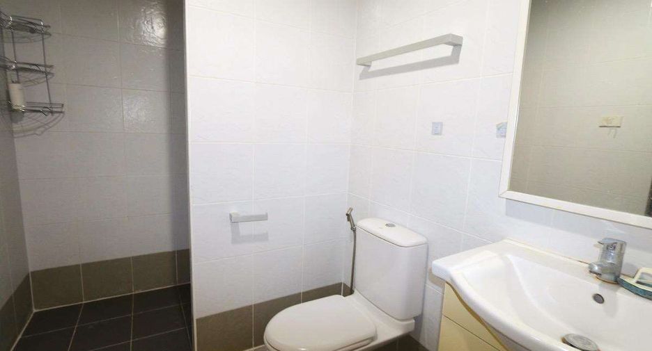 For rent 3 bedrooms house in Mueang Chiang Mai, Chiang Mai