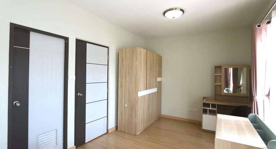 For rent 3 bedrooms house in Mueang Chiang Mai, Chiang Mai