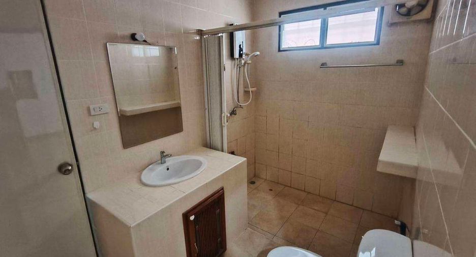For rent 2 bedrooms house in Mueang Chiang Mai, Chiang Mai