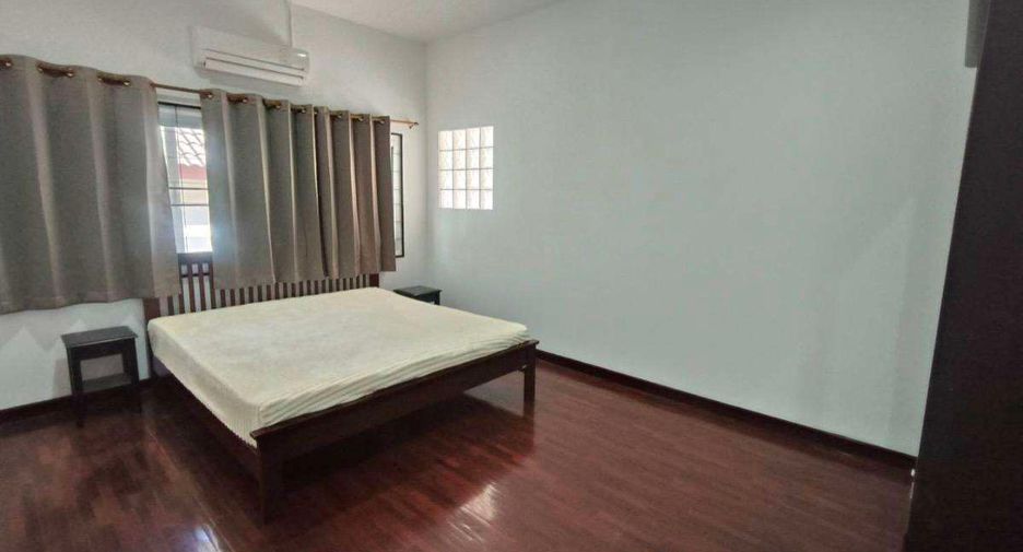 For rent 2 bedrooms house in Mueang Chiang Mai, Chiang Mai