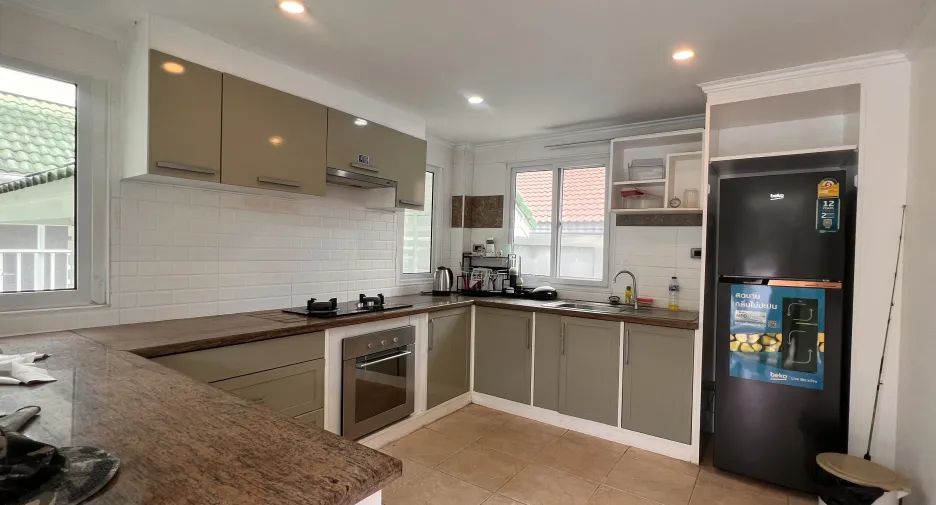 For rent 3 bedrooms villa in Cha Am, Phetchaburi