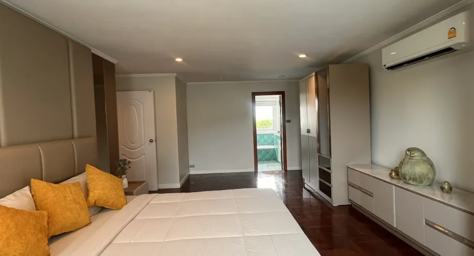For rent 3 bedrooms villa in Cha Am, Phetchaburi