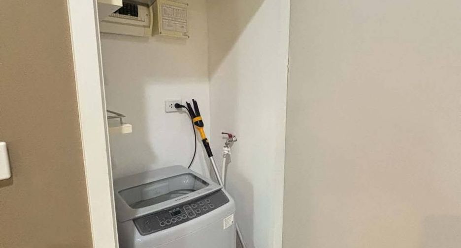 For rent 1 bed condo in Khlong San, Bangkok