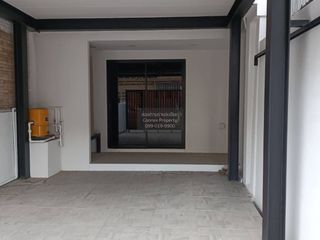 For sale 4 bedrooms townhouse in Wang Thonglang, Bangkok