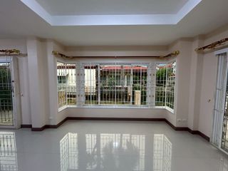 Casa en venta de 3 habitaciones en Thung Khru, Bangkok
