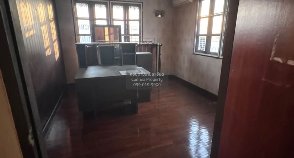 For sale 3 bedrooms house in Thawi Watthana, Bangkok