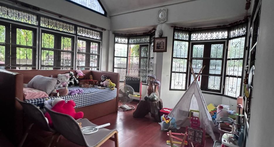 For sale 3 bedrooms house in Thawi Watthana, Bangkok