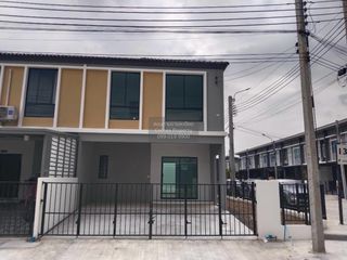 For sale 3 bedrooms townhouse in Nong Khaem, Bangkok