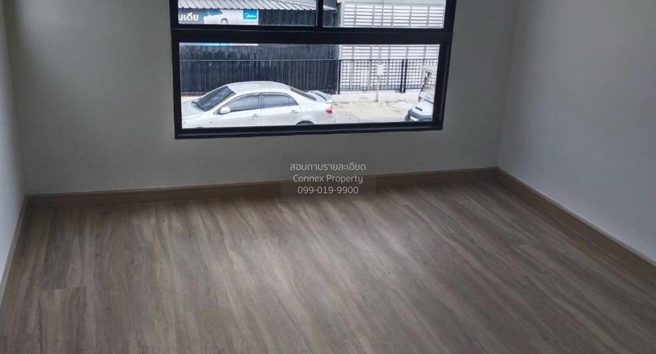 For sale 3 bedrooms townhouse in Nong Khaem, Bangkok